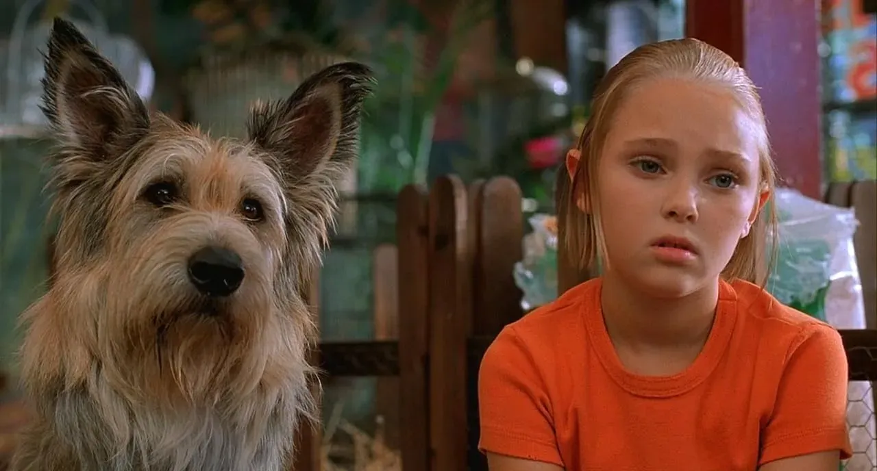AnnaSophia Robb in Because of Winn-Dixie (2005)