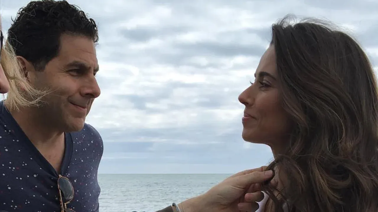 Linda Cardellini and her fiancé Steven Rodriguez captured behind the scenes during a shoot for Good. Credit: Linda Cardellini/Instagram