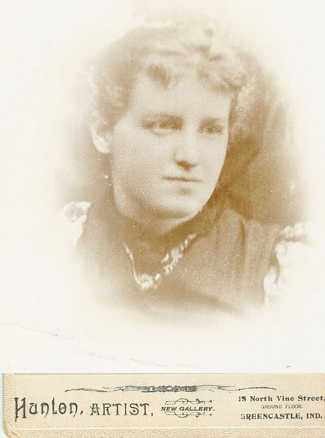 Portrait of Pearl Bryan, photographed in or before 1896